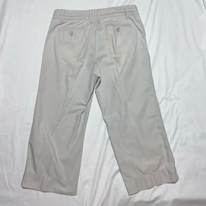 GAP Wide Leg Capris. Size 10. Light Gray.